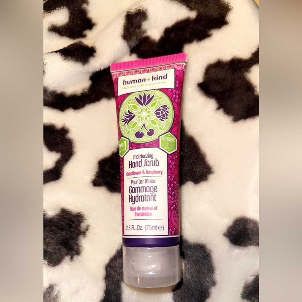 Humankind hand scrub 2.5 FL.Oz. Great to moisturize skin!